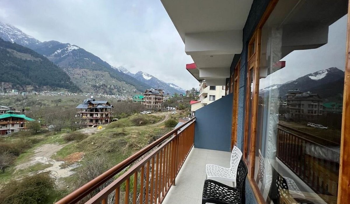 Hotel Sakura Palace Manali — Hotel Property Image
